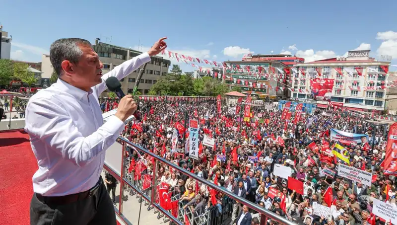 Özgür Özel: Örgütün Silah Bırakmasını Destekliyoruz, Barış İçin Bir Adım Daha!