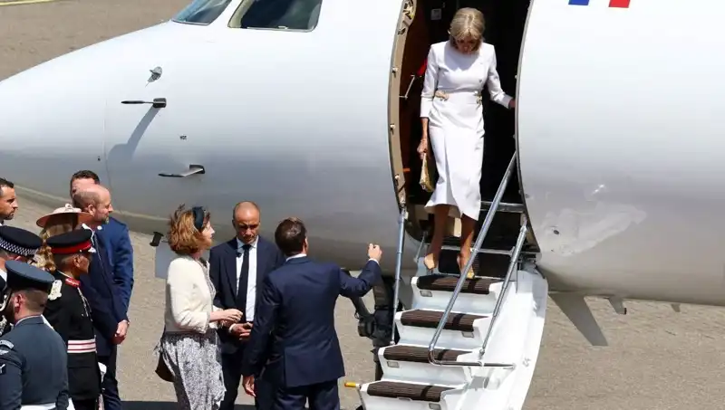 Fransız Lider Macron ve Brigitte Arasındaki Gerginlik: Ayrı Düşüncelerin Doğurduğu Sorunlar