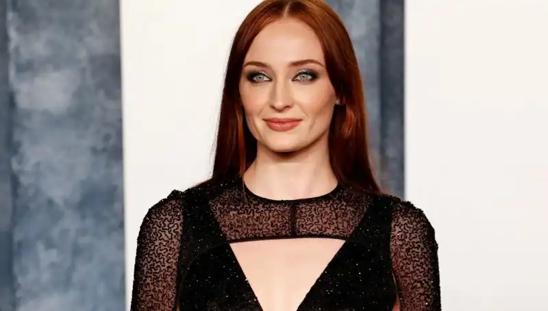 Sophie Turner'ı Şoke Eden Yorum: Game of Thrones Hayranlarından Gelen Tepkiler