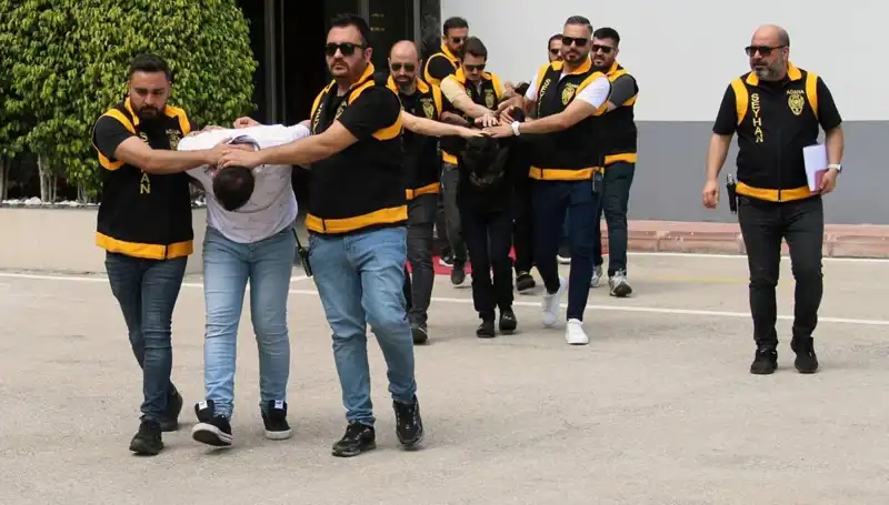 İş Adamı Aşk Tuzağında Acı Deneyim Yaşadı: Önce Dayak Sonra Para Çekildi!