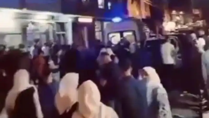 Balkondan Düşen 14 Yaşındaki Kader'in Hayat Mücadelesi Tüm Türkiye'yi Sarstı