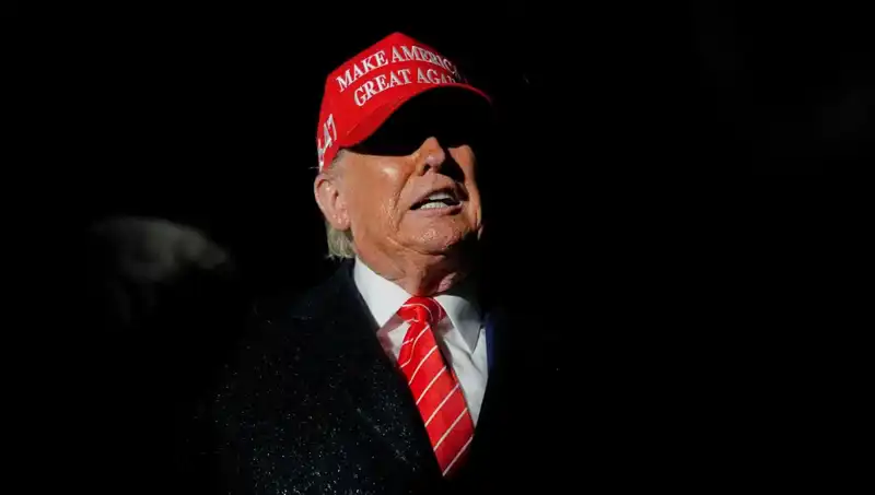 Yüksek Mahkeme Trump’a Yetki Verdi: Göçmenlerin Yasal Statüsü Değişiyor Mu?