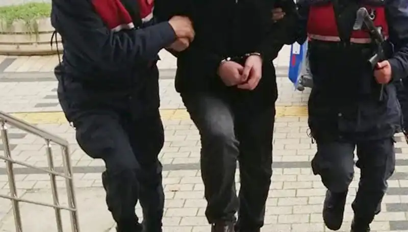 Trabzon'da 6 Firari Hükümlü Yakalandı: Suç Dünyasına Darbe Üstüne Darbe