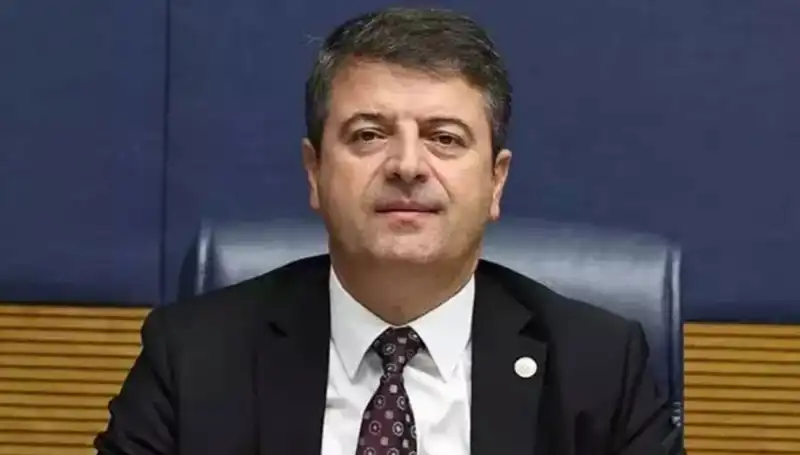 Adıyaman Belediye Başkanı Abdurrahman Tutdere Görevine İade Edildi: Şehirde Neler Olacak?