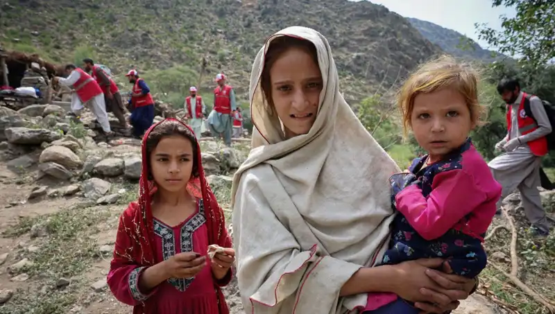 Afganistan'da Gece Yarısı Gelen Deprem: 2 Binden Fazla Can Kaybı