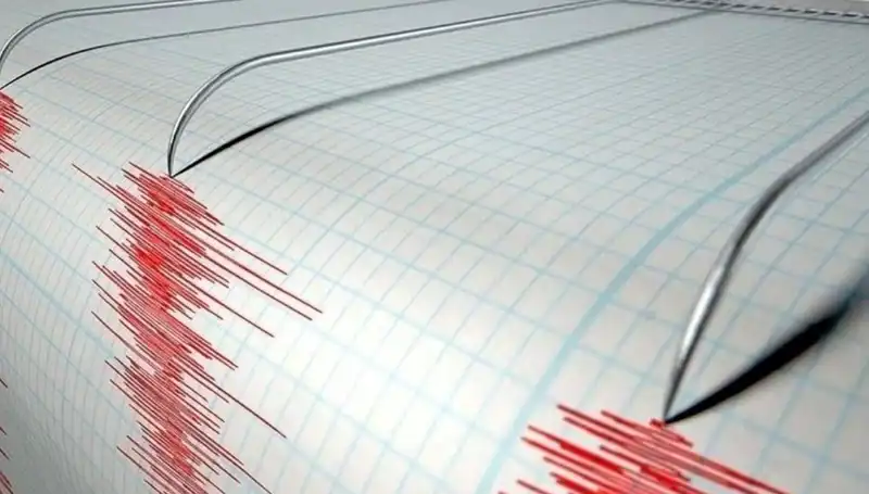 Bozcaada’da 3.9 Büyüklüğünde Deprem: Deniz ve Doğa Geceyi Sarsıldı