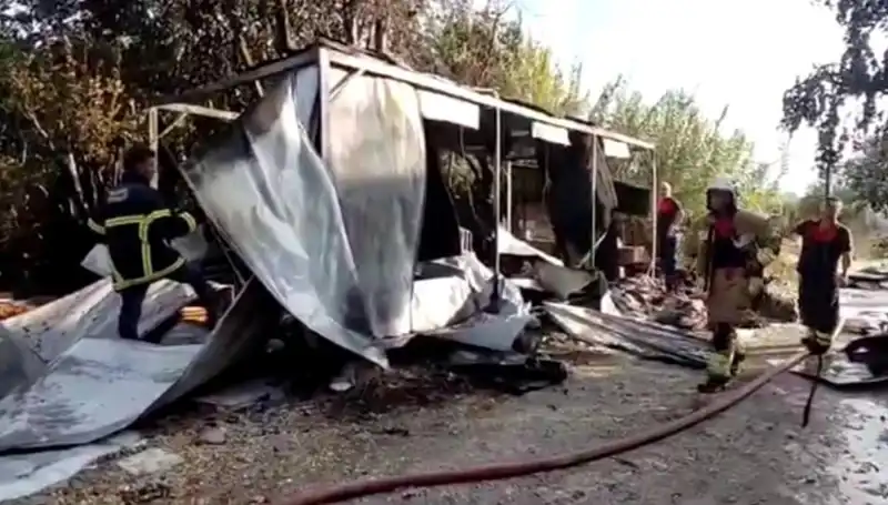 Hatay'da Konteyner Yangını: Ekonomik Kaybı Büyütüyor