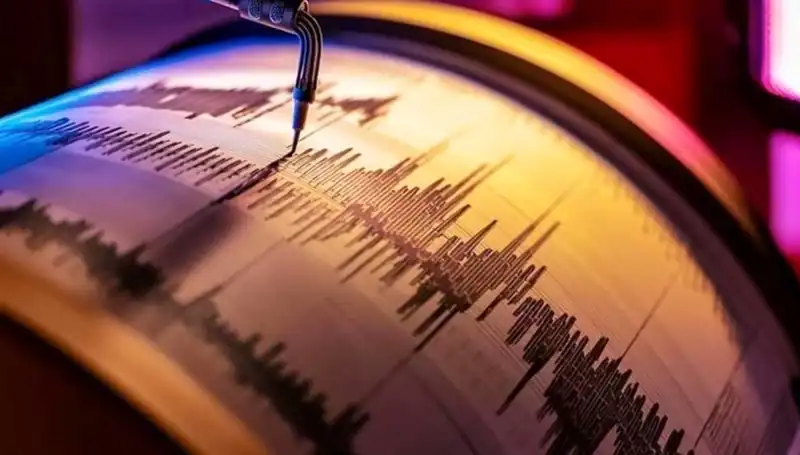 Kütahya'da 3,5 Büyüklüğünde Deprem: Halkta Panik ve Tedbirler