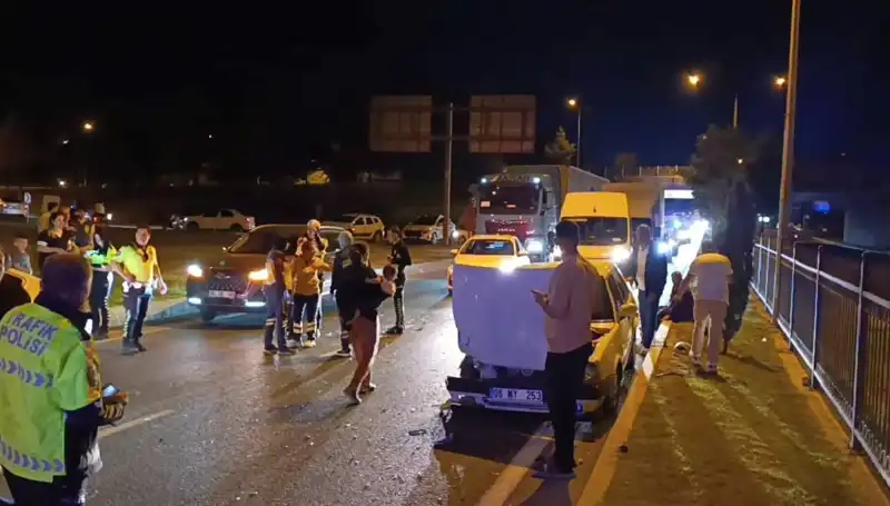 Otoyolda yaşanan geri dönüş kazasında çocuklar da yaralandı!