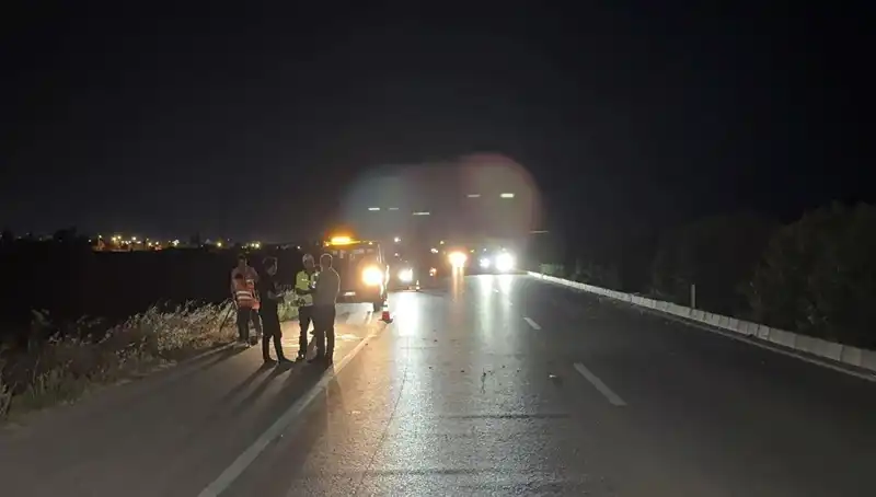 Adana'da Zincirleme Trafik Kazası: Üç Araç Birden Buluştu
