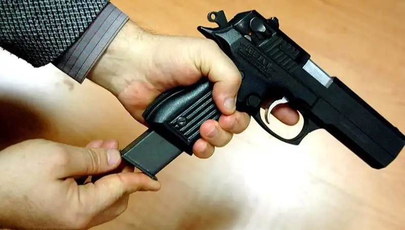 Silahını Kurcalarken Hayatına Son Veren Genç: O Anlar Korkunçtu