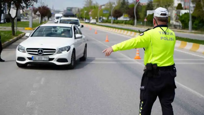 2025 Yılı Yeni Trafik Cezaları Açıklandı: Artış Miktarları ve Yenilikler
