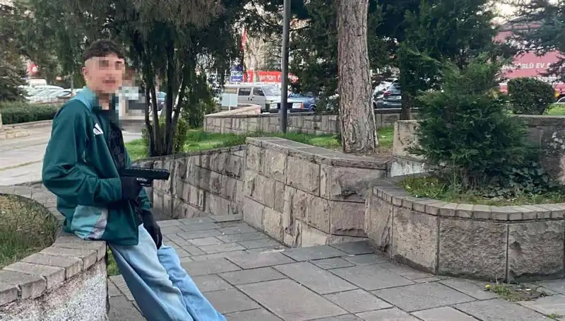 Yol verme kavgası can aldı: Üç kardeş ve babaları adliyeye sevk edildi