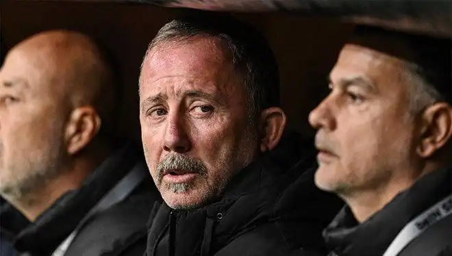 Sergen Yalçın Beşiktaş'a Yeniden Dönüş Yapıyor: Taraftar Coşkulu!