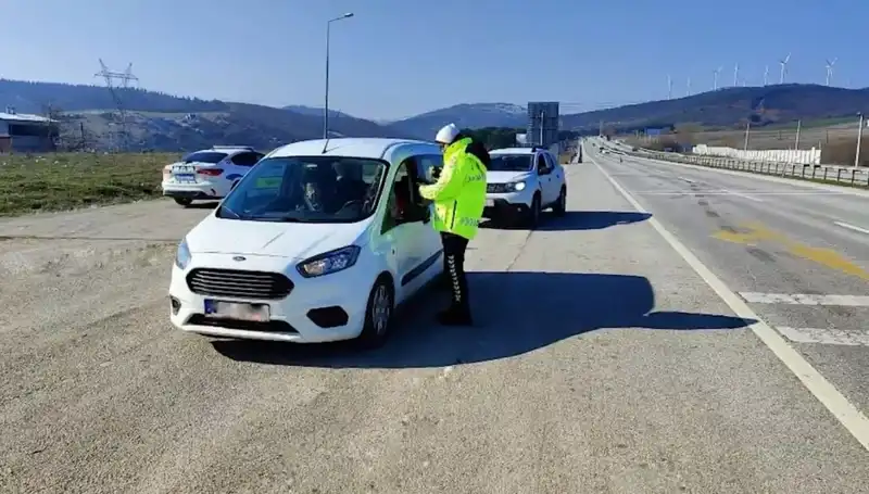 Son Bir Haftada Yarım Milyon Sürücüye Ceza: Trafik Cezalarının Nedenleri ve Etkileri