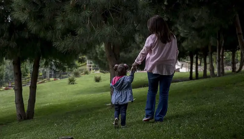 Yargıtay’dan Çarpıcı Koruyucu Aile Kararı: Anne ve Çocuk Arasındaki Mesafe