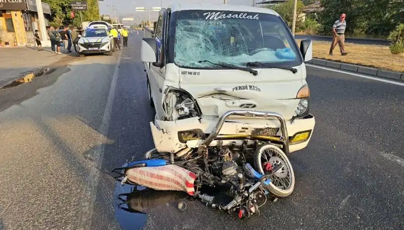 Aydın'da Kamyonetle Çarpışan Motosiklet Sürücüsü Hayatını Kaybetti
