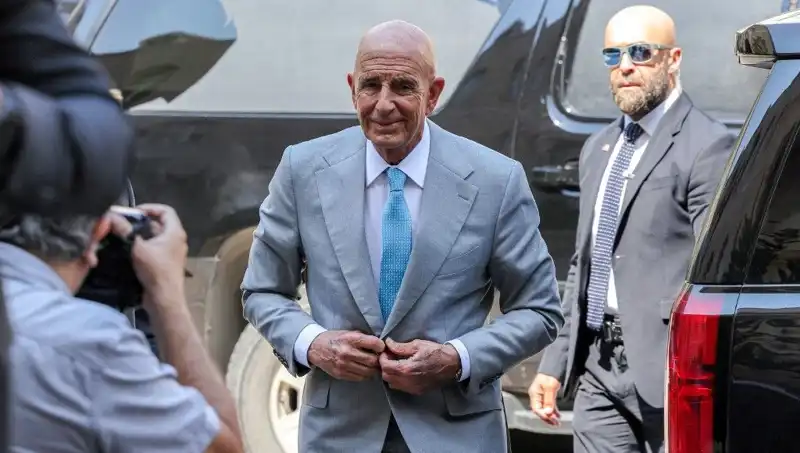 ABD Elçisi Barrack’tan Suriye İçin Sükunet ve Diyalog Çağrısı
